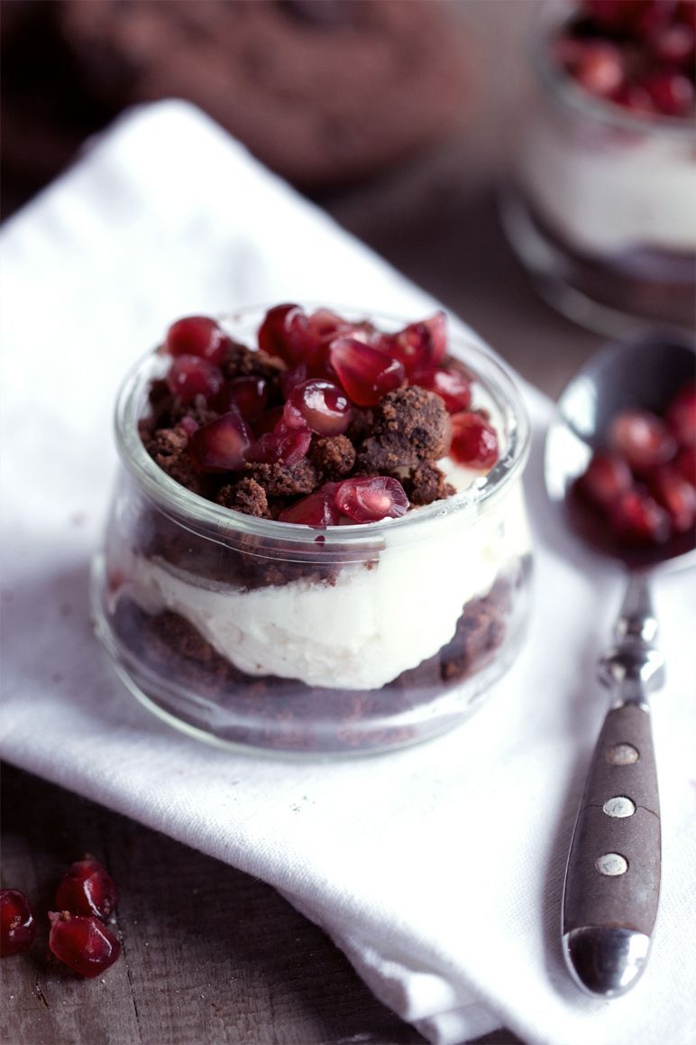 Cookies & Cream-Dessert mit Granatapfel-Topping - Dinchen´s food & feelings